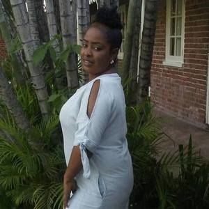 Meet your Posher, Shana